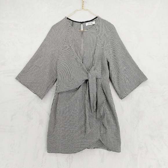 Do+Be Houndstooth Knot Front Faux wrap Mini Dress P117 - Picture 1 of 8